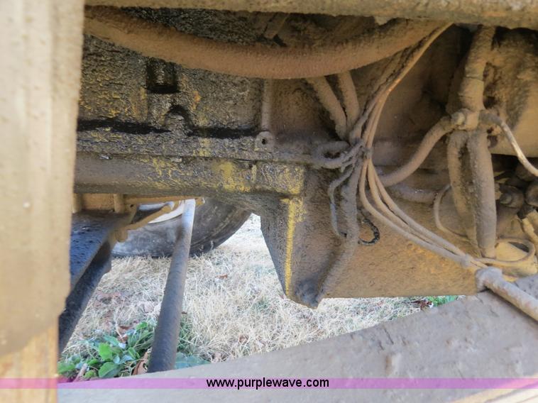 image for item B4540 1984 Freightliner FLC dump truck
