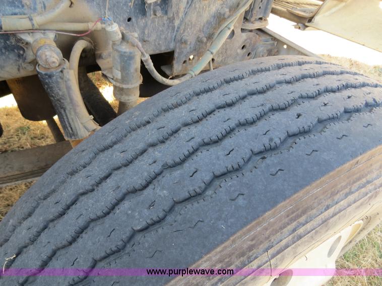 image for item B4540 1984 Freightliner FLC dump truck