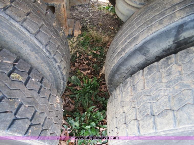 image for item B4540 1984 Freightliner FLC dump truck