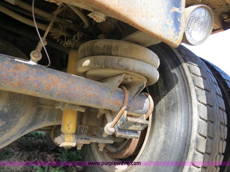 image for item B4540 1984 Freightliner FLC dump truck