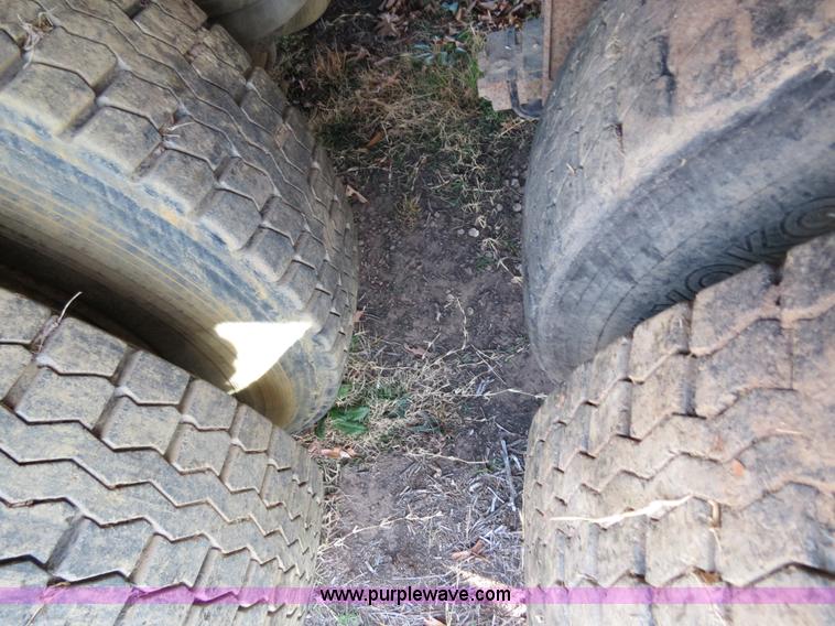 image for item B4540 1984 Freightliner FLC dump truck