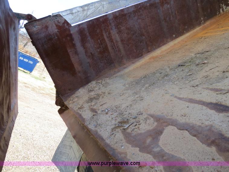 image for item B4540 1984 Freightliner FLC dump truck