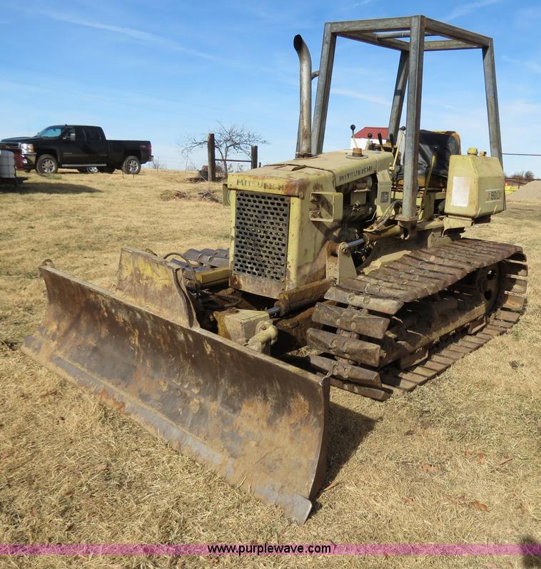 image for item B4541 Mitsubishi BD2-F dozer