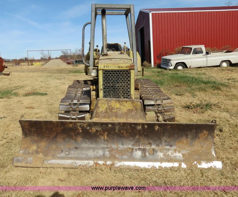image for item B4541 Mitsubishi BD2-F dozer