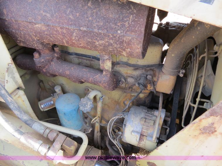 image for item B4541 Mitsubishi BD2-F dozer