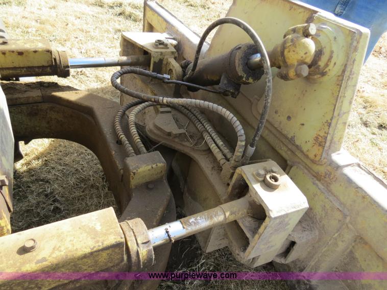 image for item B4541 Mitsubishi BD2-F dozer