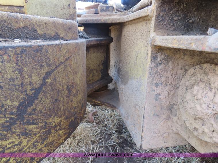 image for item B4541 Mitsubishi BD2-F dozer