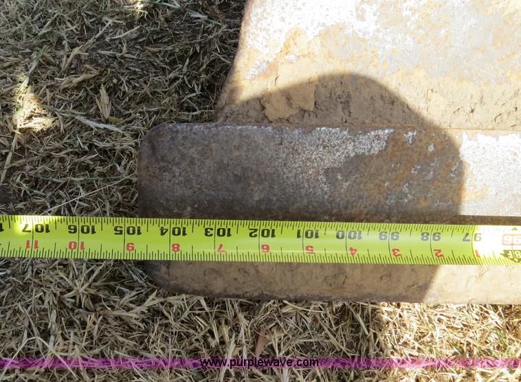 image for item B4541 Mitsubishi BD2-F dozer