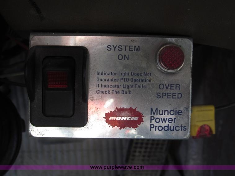 image for item B5285 1995 Ford LA9000 AeroMax dump truck