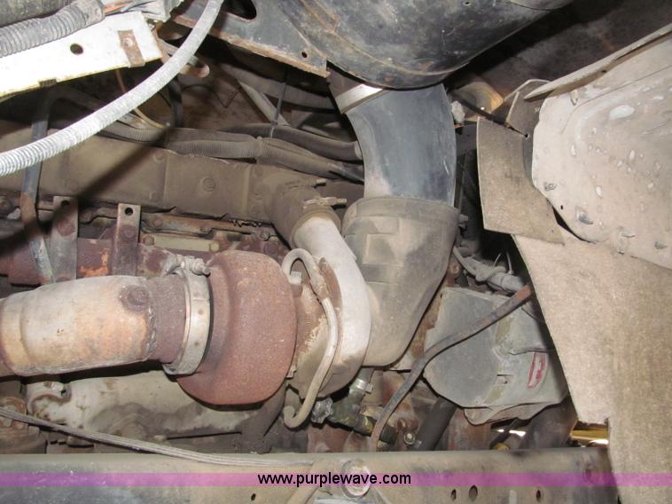 image for item B5285 1995 Ford LA9000 AeroMax dump truck