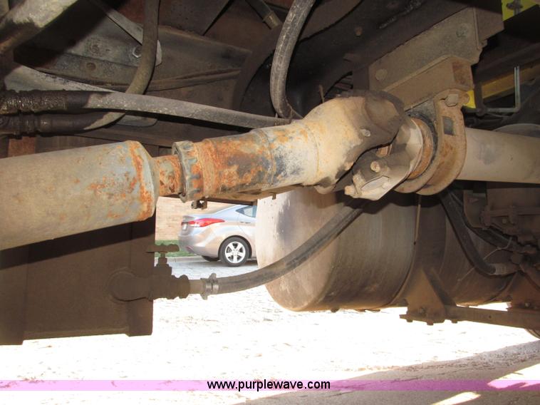 image for item B5285 1995 Ford LA9000 AeroMax dump truck