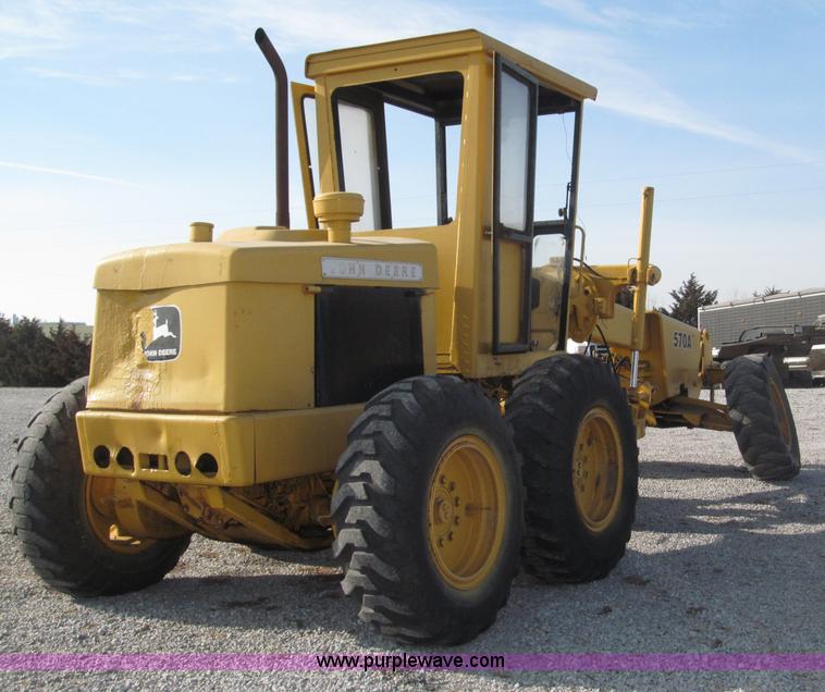 image for item B5286 1978 John Deere 570A motor grader