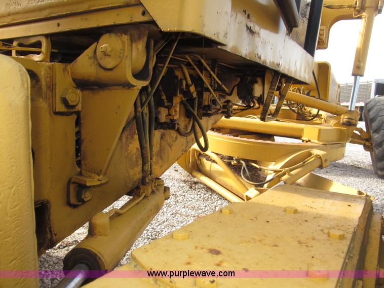 image for item B5286 1978 John Deere 570A motor grader