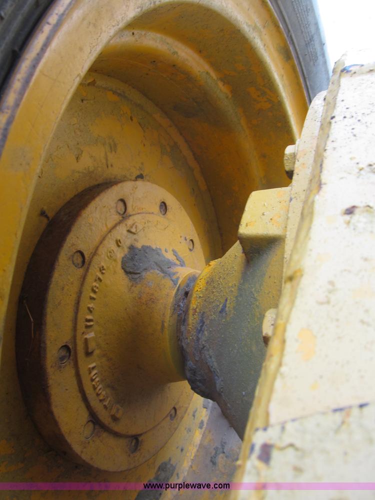 image for item B5286 1978 John Deere 570A motor grader