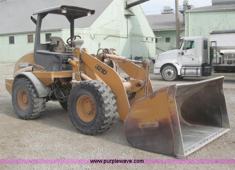 image for item B5288 2004 Case 321D articulated wheel loader