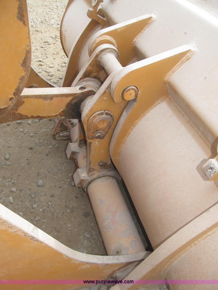 image for item B5288 2004 Case 321D articulated wheel loader