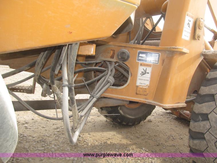 image for item B5288 2004 Case 321D articulated wheel loader