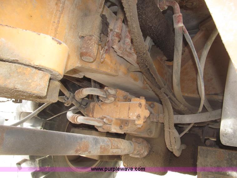 image for item B5288 2004 Case 321D articulated wheel loader