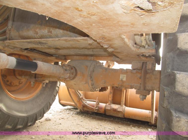 image for item B5288 2004 Case 321D articulated wheel loader