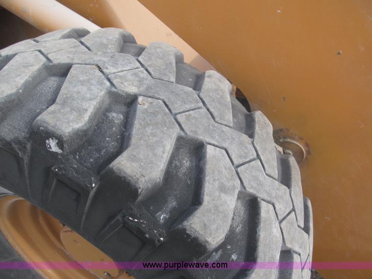image for item B5288 2004 Case 321D articulated wheel loader