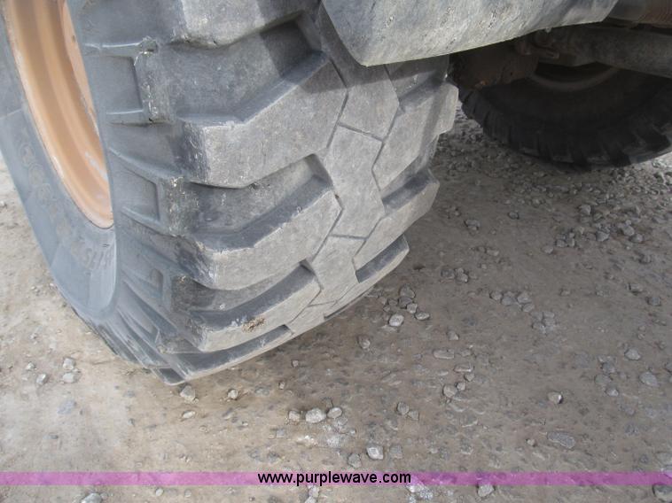 image for item B5288 2004 Case 321D articulated wheel loader