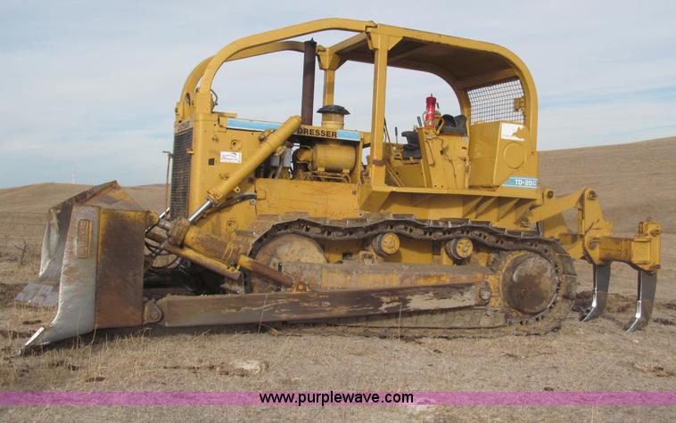image for item B5294 1972 Dresser TD-20C dozer