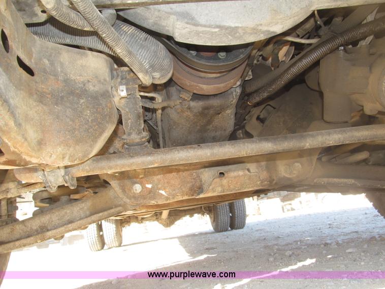 image for item B5295 2000 GMC Sierra Classic 3500 SLE extended cab pickup truck