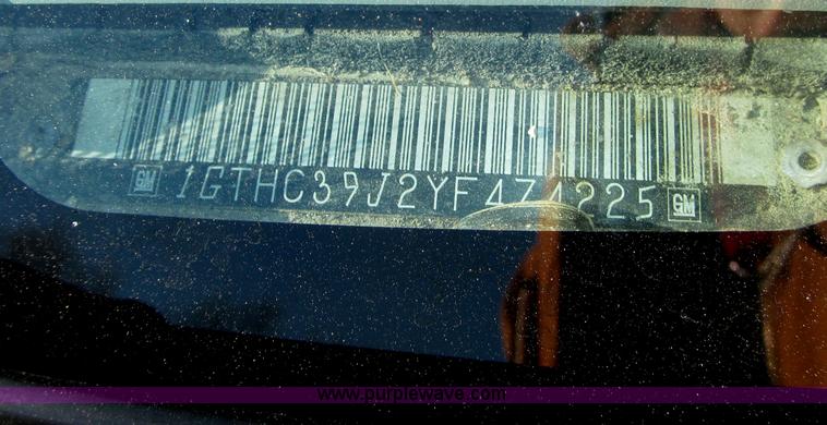 image for item B5295 2000 GMC Sierra Classic 3500 SLE extended cab pickup truck