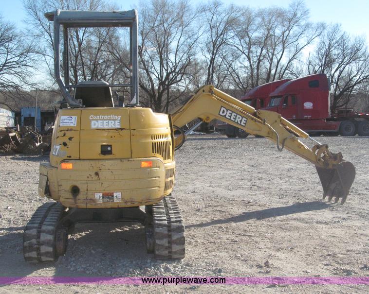 image for item B5296 2000 John Deere 27ZTS mini excavator