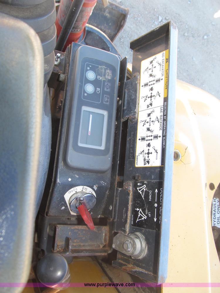 image for item B5296 2000 John Deere 27ZTS mini excavator