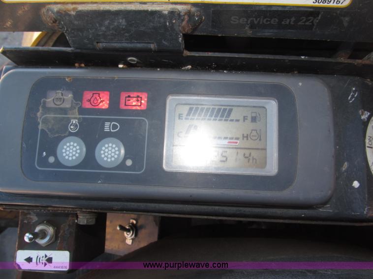 image for item B5296 2000 John Deere 27ZTS mini excavator