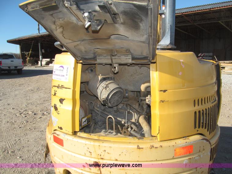 image for item B5296 2000 John Deere 27ZTS mini excavator