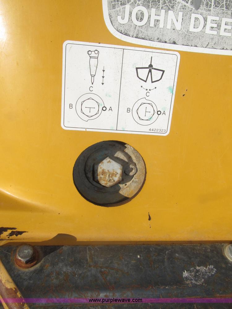 image for item B5296 2000 John Deere 27ZTS mini excavator