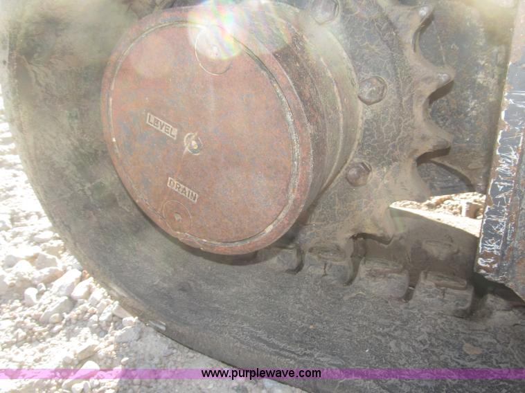 image for item B5296 2000 John Deere 27ZTS mini excavator