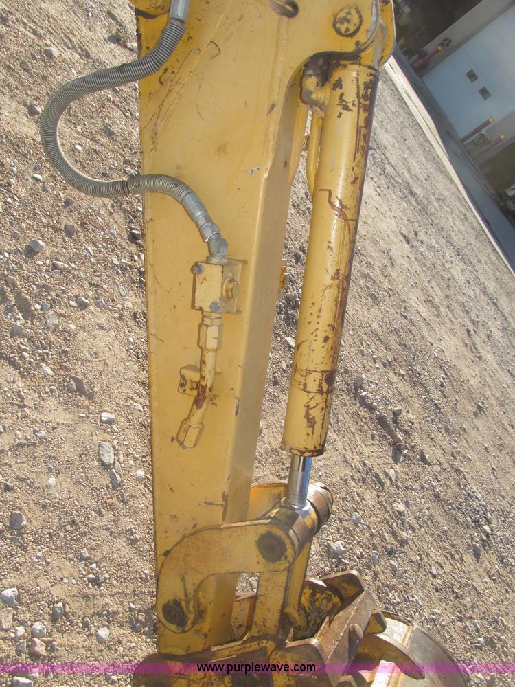 image for item B5296 2000 John Deere 27ZTS mini excavator