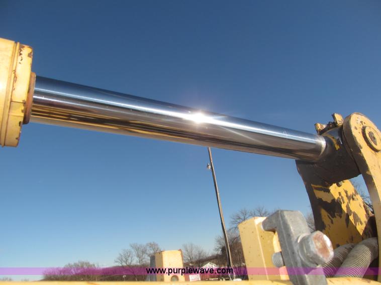 image for item B5296 2000 John Deere 27ZTS mini excavator