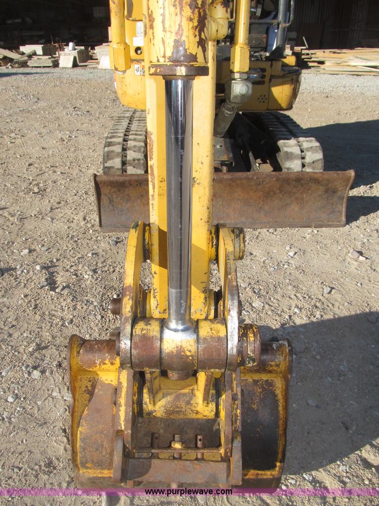 image for item B5296 2000 John Deere 27ZTS mini excavator