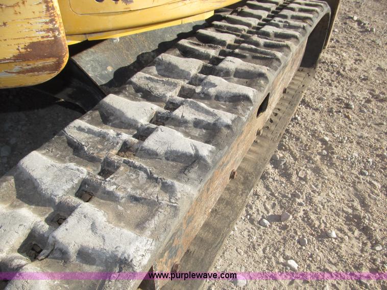 image for item B5296 2000 John Deere 27ZTS mini excavator