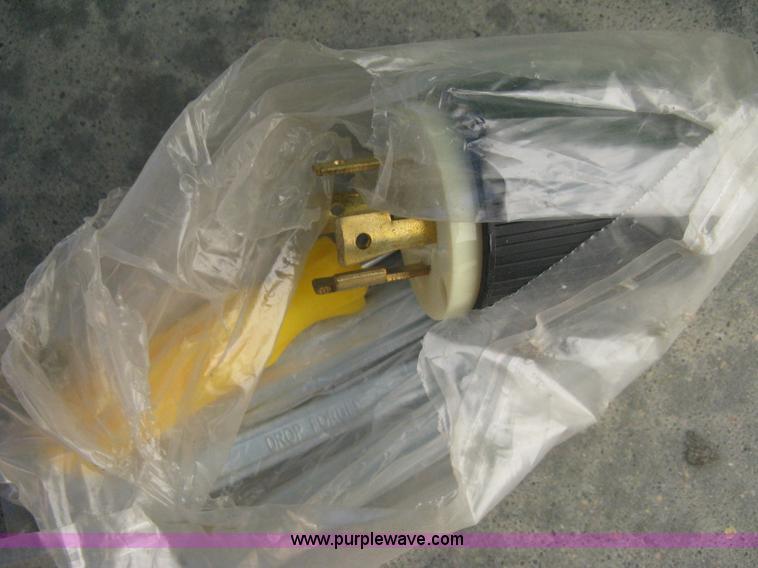 image for item B8477 Tahoe TI7000 LXR generator