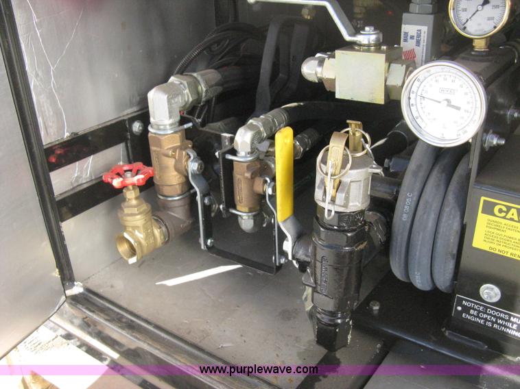 image for item B8478 Bergkamp WP3000 waterproof tar applicator