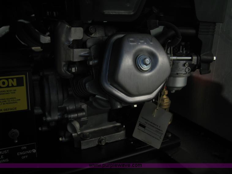 image for item B8478 Bergkamp WP3000 waterproof tar applicator