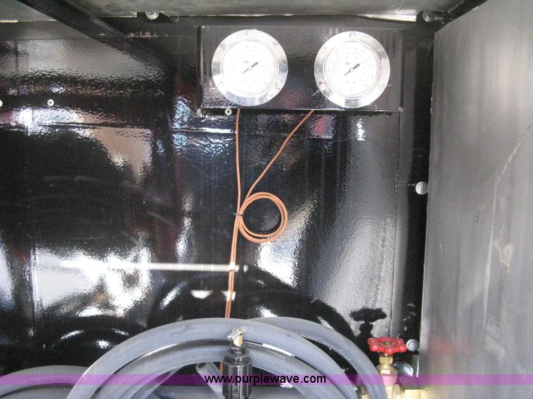 image for item B8478 Bergkamp WP3000 waterproof tar applicator