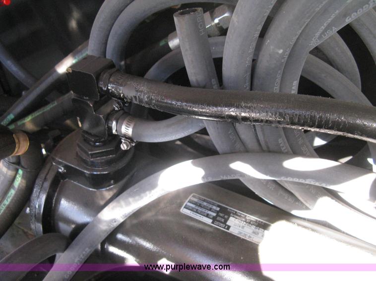 image for item B8478 Bergkamp WP3000 waterproof tar applicator