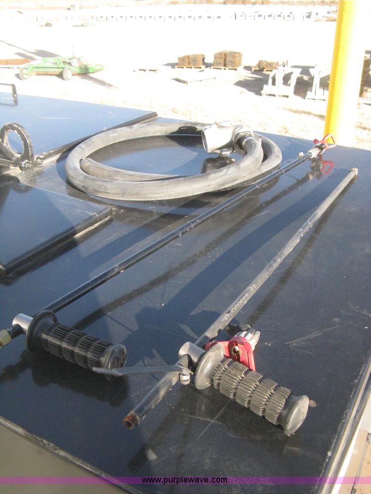 image for item B8478 Bergkamp WP3000 waterproof tar applicator