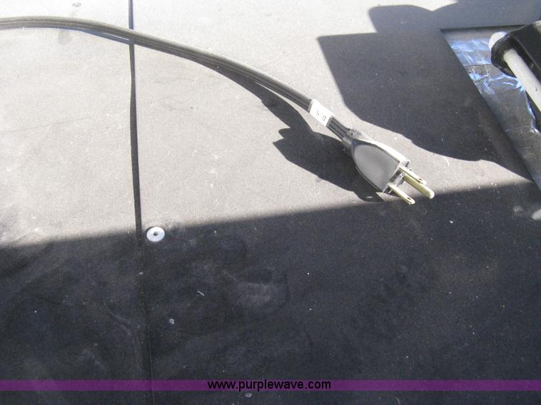 image for item B8478 Bergkamp WP3000 waterproof tar applicator