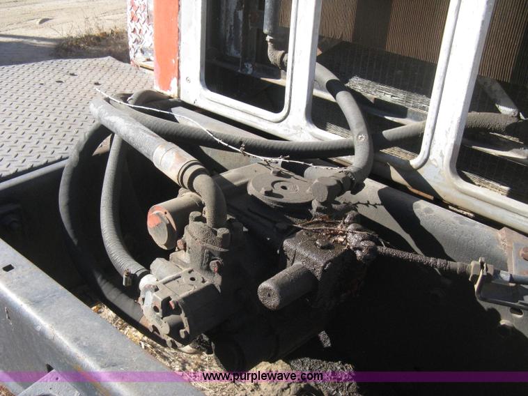 image for item B8480 1978 International F5070 mixer truck