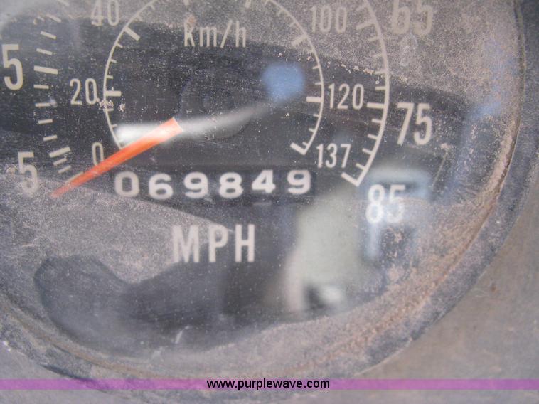 image for item B8480 1978 International F5070 mixer truck