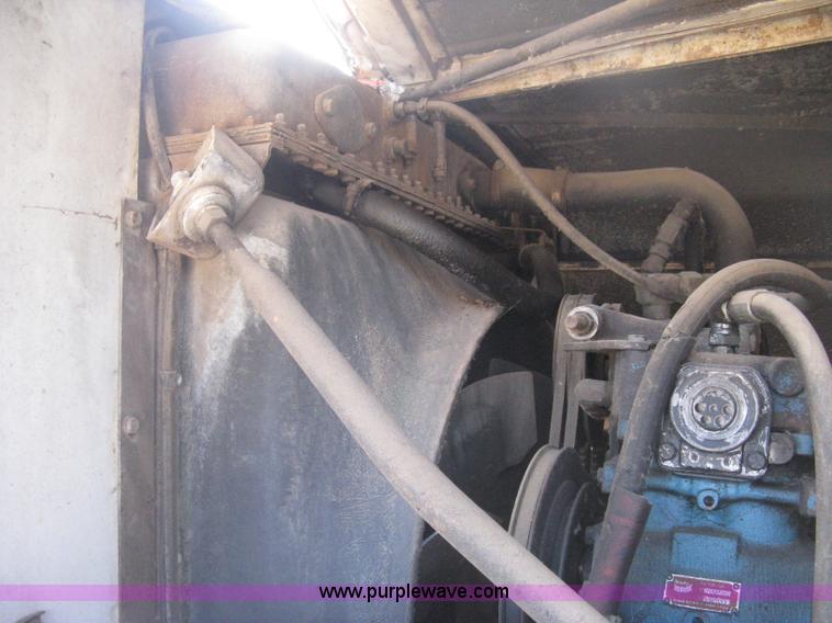 image for item B8480 1978 International F5070 mixer truck