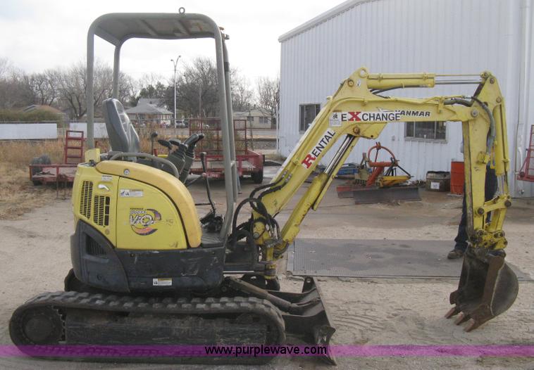 image for item B8498 2007 Yanmar VIO20 mini excavator