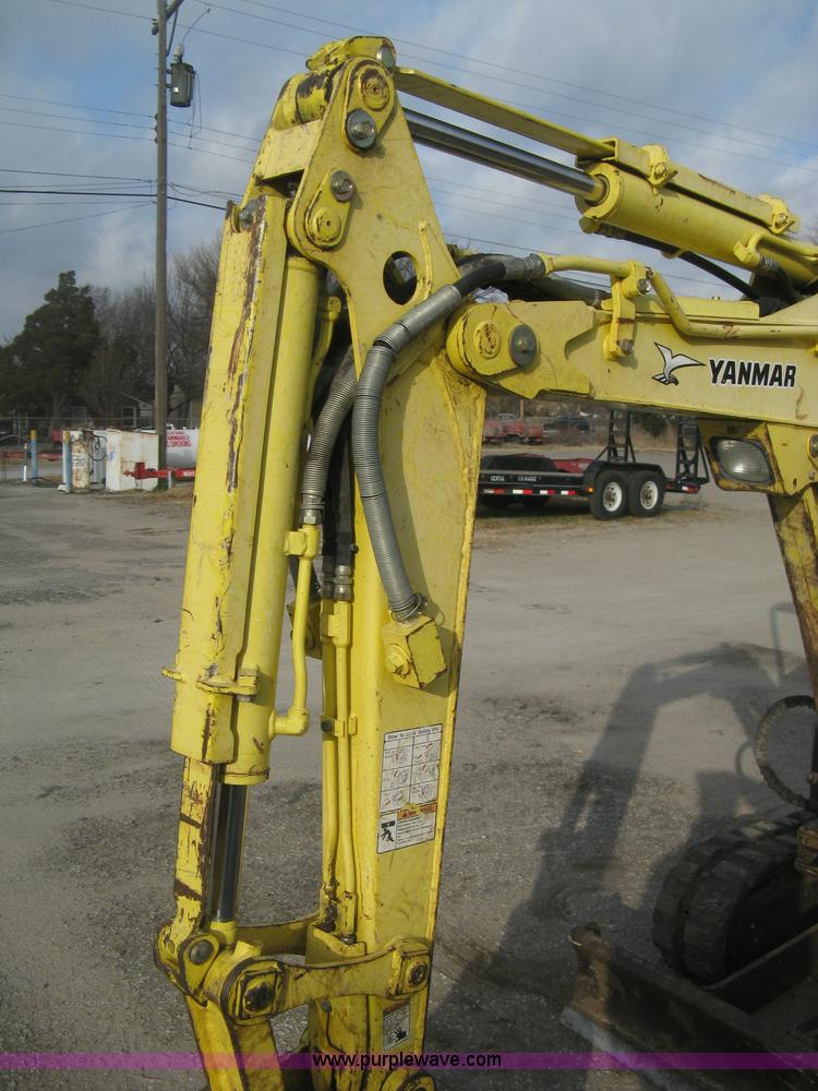 image for item B8498 2007 Yanmar VIO20 mini excavator
